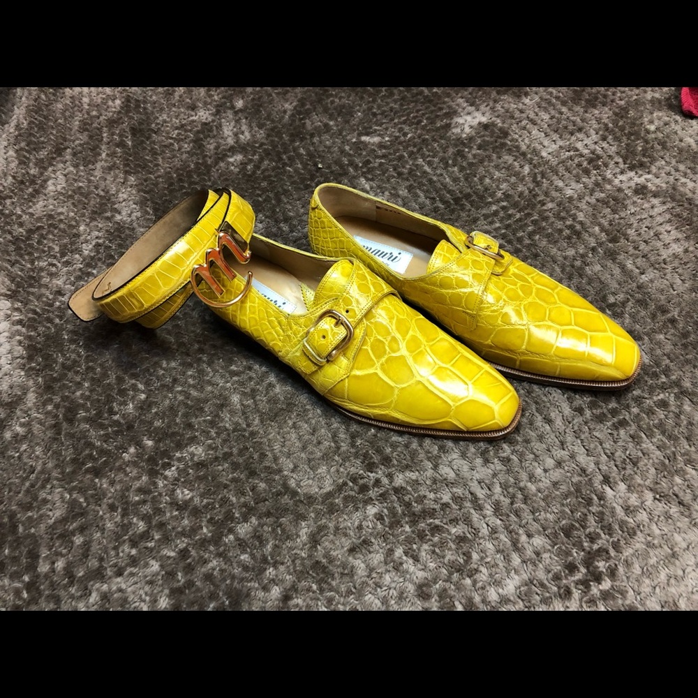 Yellow alligator shoes and belt